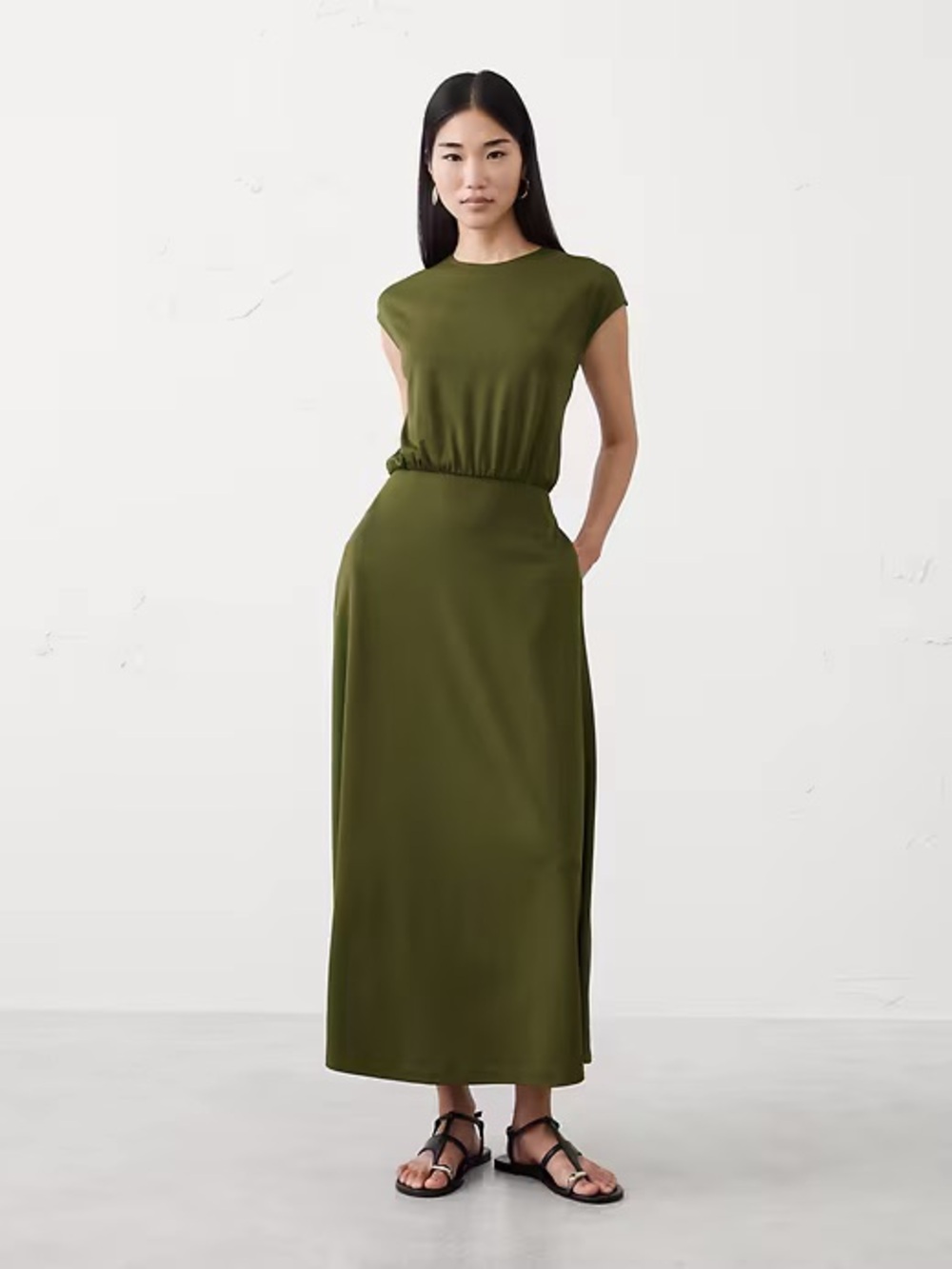 NWT! BANANA REPUBLIC MOSS GREEN KNIT PONTE MIDI DRESS 🪙